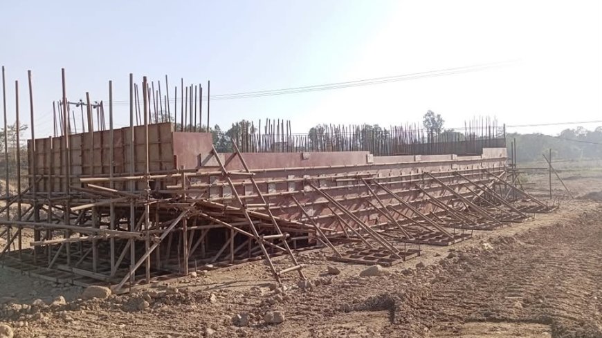 सेवार खोलाको निर्माणाधीन पुल अलपत्र, निर्माण कार्य किन रोकियो ?